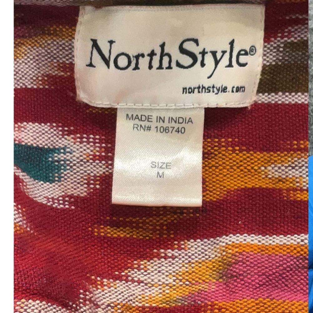Stunning Ikat Patterned Blouse - Picture 3 of 4